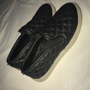 Steve Madden Slip-on